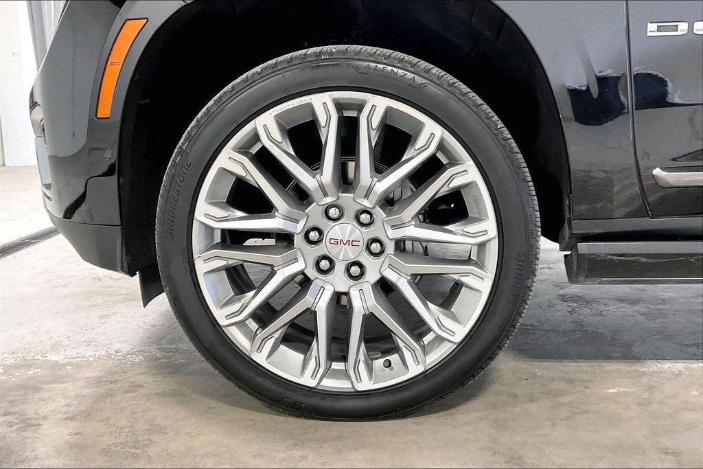2025 GMC Yukon Denali Ultimate