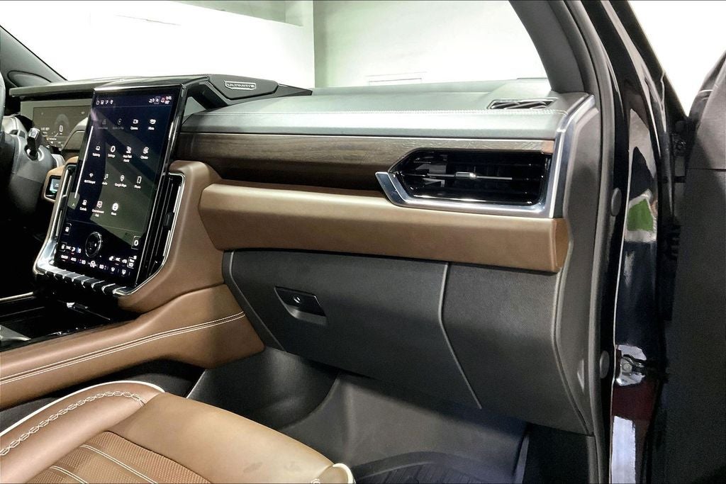 2025 GMC Yukon Denali Ultimate