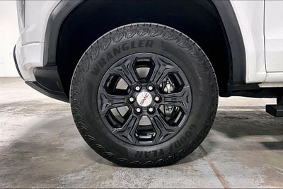 2023 GMC Canyon 4WD Crew Cab Short Box Elevation