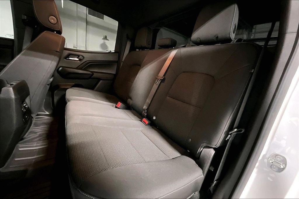 2023 GMC Canyon 4WD Crew Cab Short Box Elevation