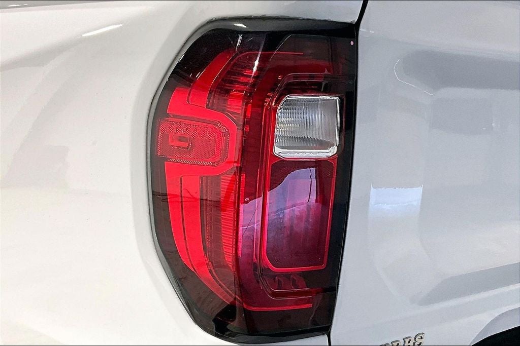 2023 GMC Canyon 4WD Crew Cab Short Box Elevation