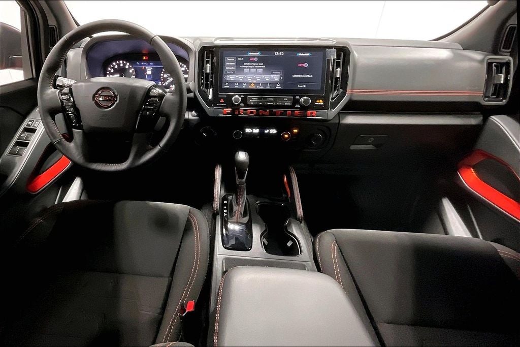 2025 Nissan Frontier Crew Cab PRO-4X 4x4