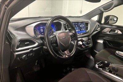 2021 Chrysler Pacifica Touring
