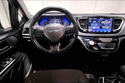 2021 Chrysler Pacifica Touring