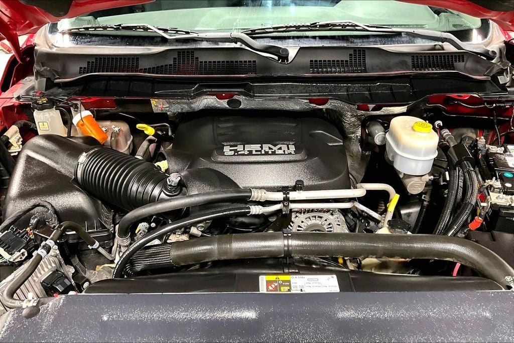 2017 RAM 2500 Tradesman Crew Cab 4x4 6'4' Box
