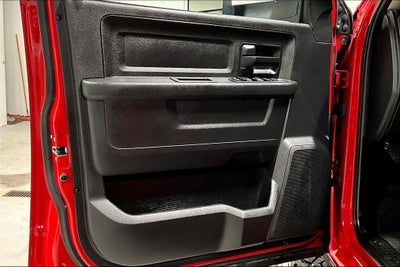 2017 RAM 2500 Tradesman Crew Cab 4x4 6'4' Box