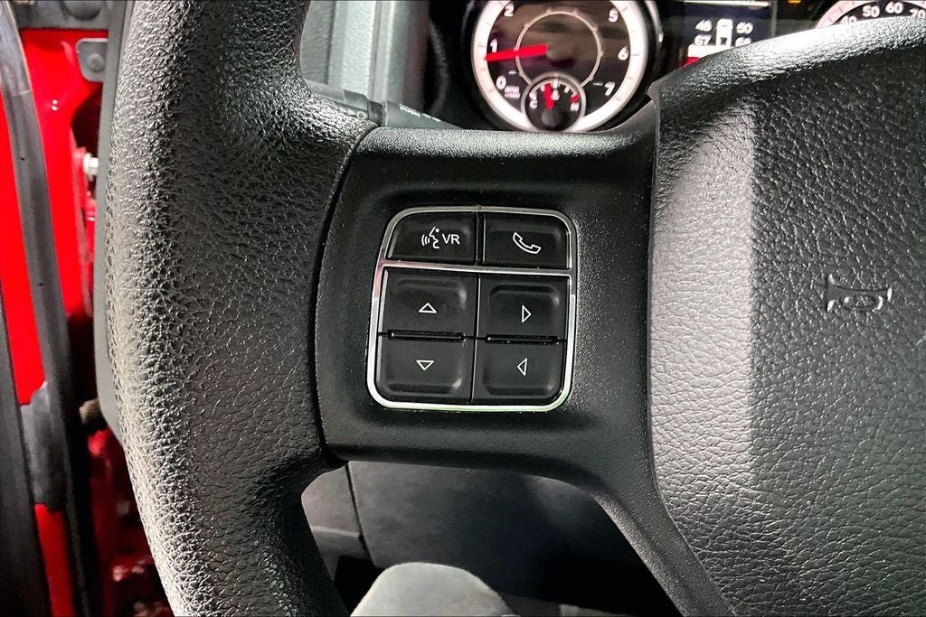 2017 RAM 2500 Tradesman Crew Cab 4x4 6'4' Box