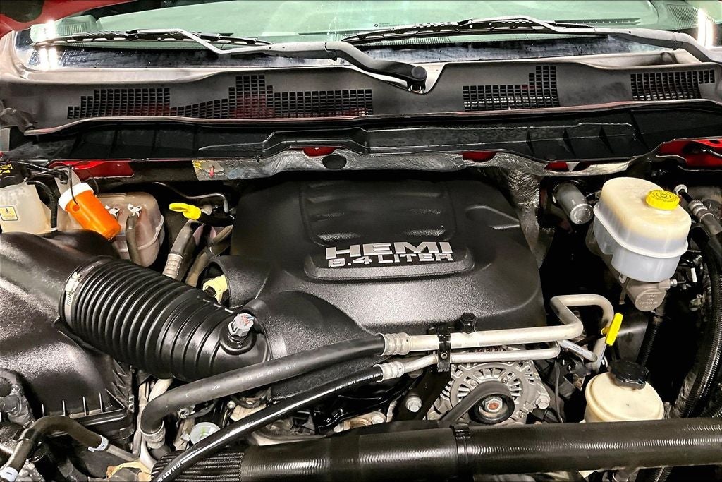 2017 RAM 2500 Tradesman Crew Cab 4x4 6'4' Box