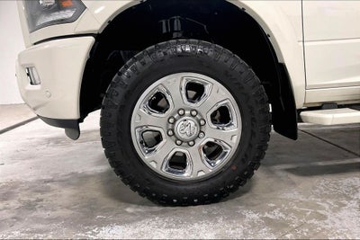 2018 RAM 2500 Laramie Crew Cab 4x4 6'4' Box