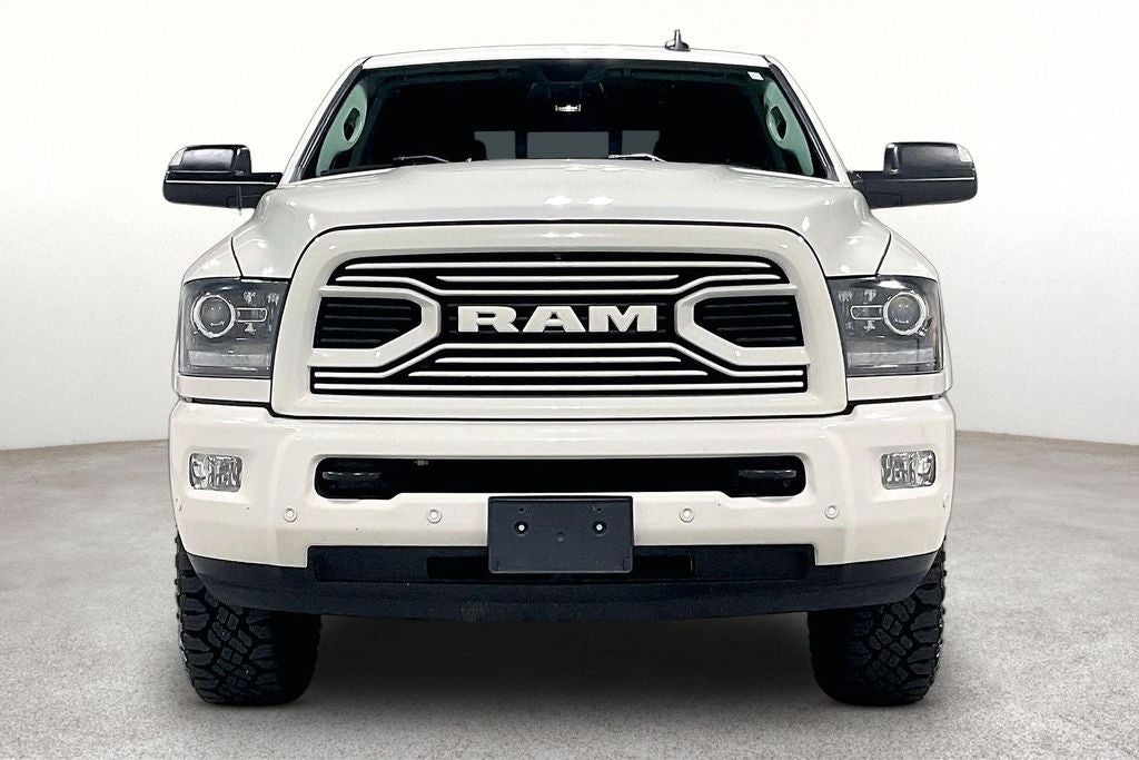2018 RAM 2500 Laramie Crew Cab 4x4 6'4' Box