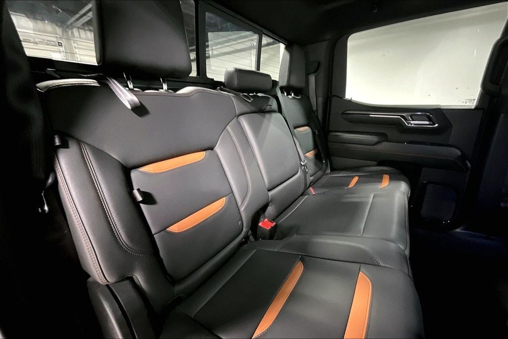 2024 GMC Sierra 1500 4WD Crew Cab Short Box AT4