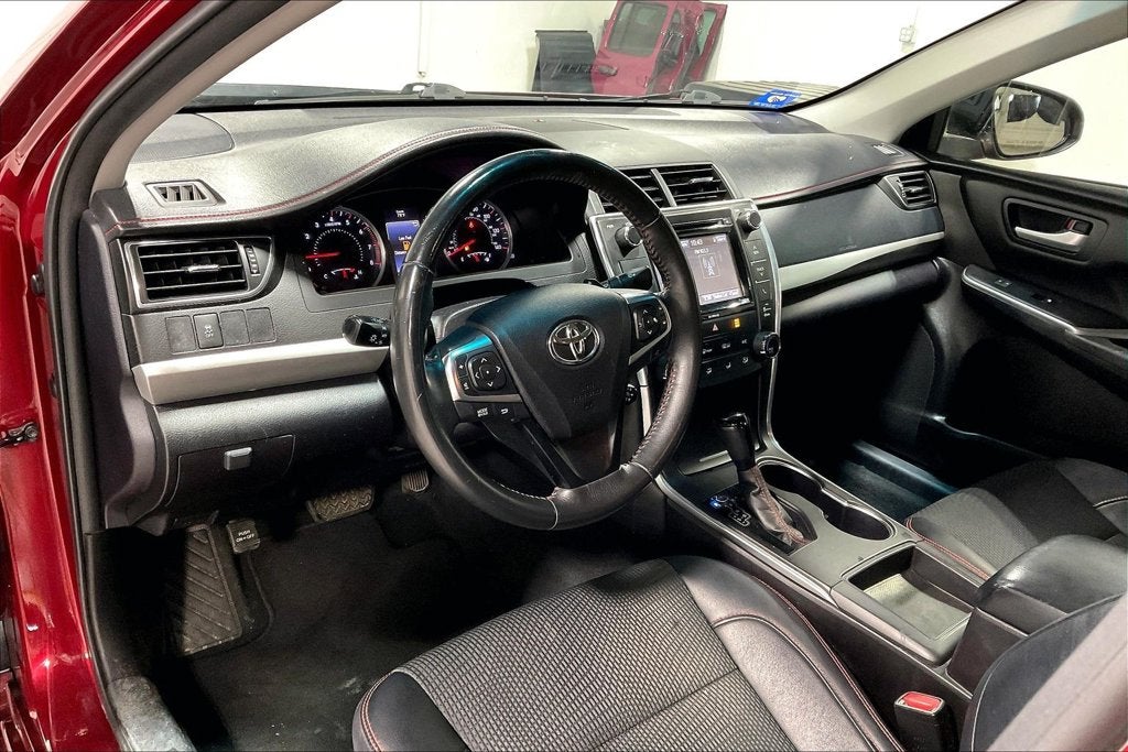 2017 Toyota Camry SE