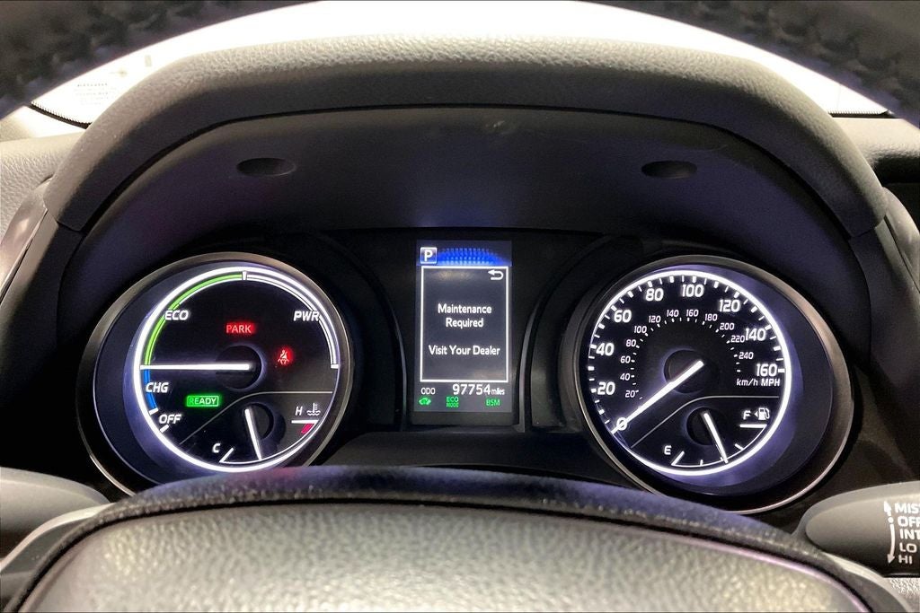 2022 Toyota Camry SE Hybrid