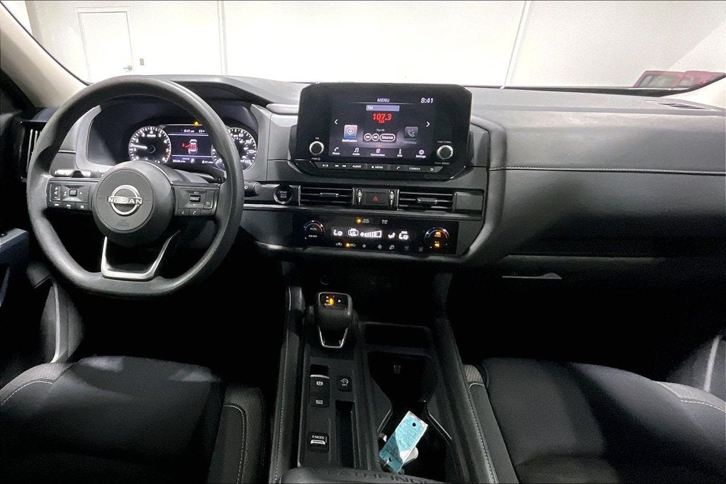 2025 Nissan Pathfinder S FWD