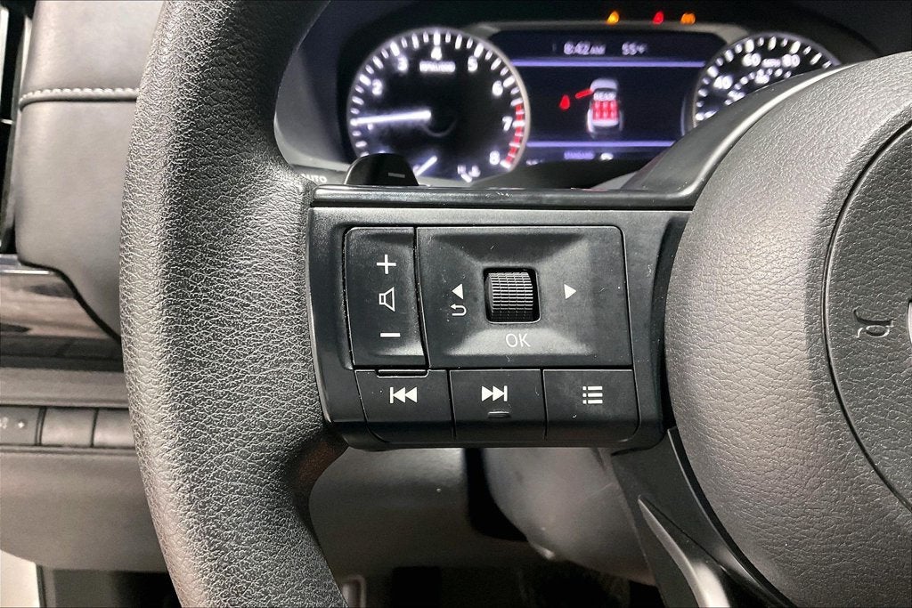 2025 Nissan Pathfinder S FWD