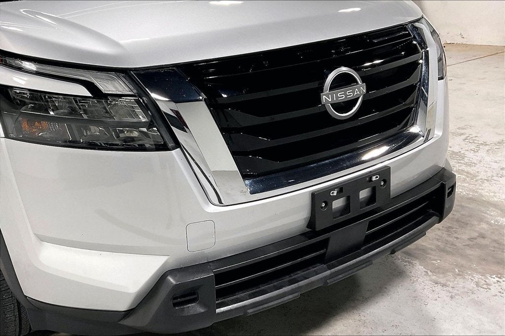 2025 Nissan Pathfinder S FWD