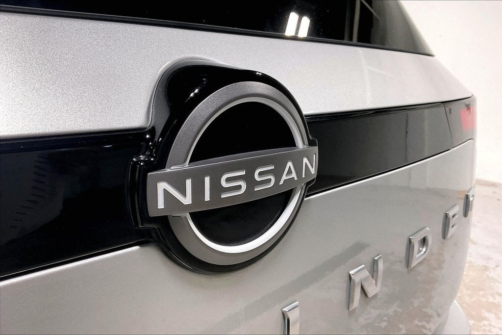 2025 Nissan Pathfinder S FWD
