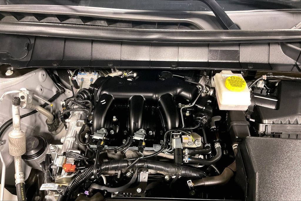 2025 Nissan Pathfinder S FWD