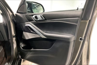 2025 BMW X6 M60i
