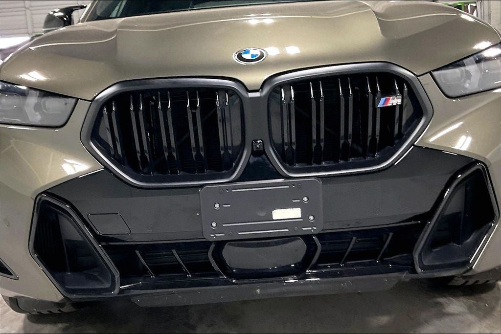 2025 BMW X6 M60i