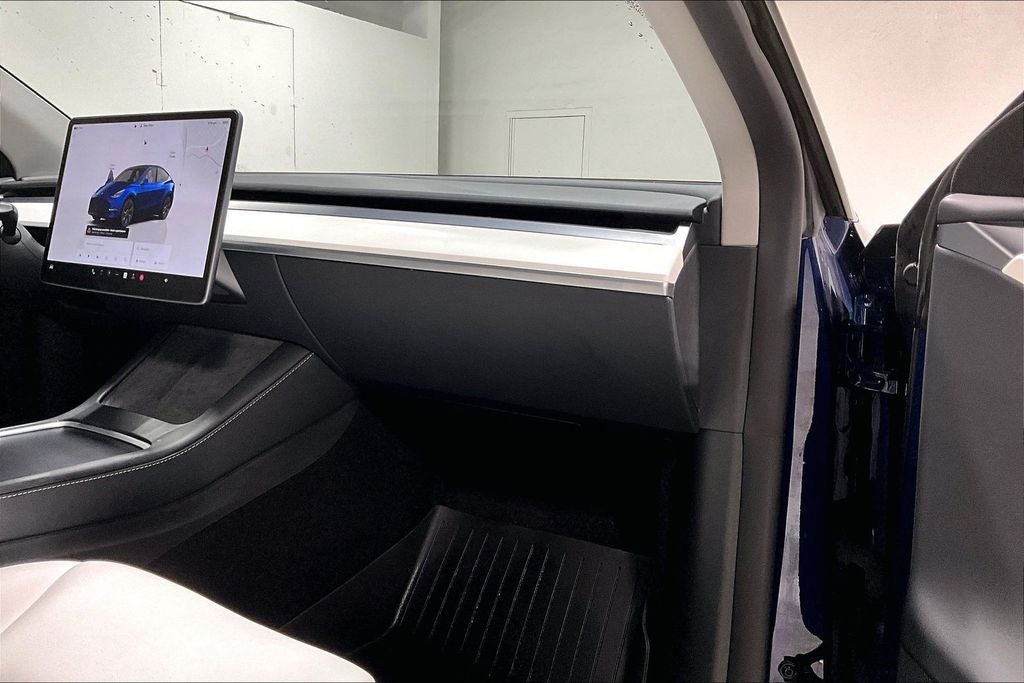 2024 Tesla Model Y Long Range Dual Motor All-Wheel Drive