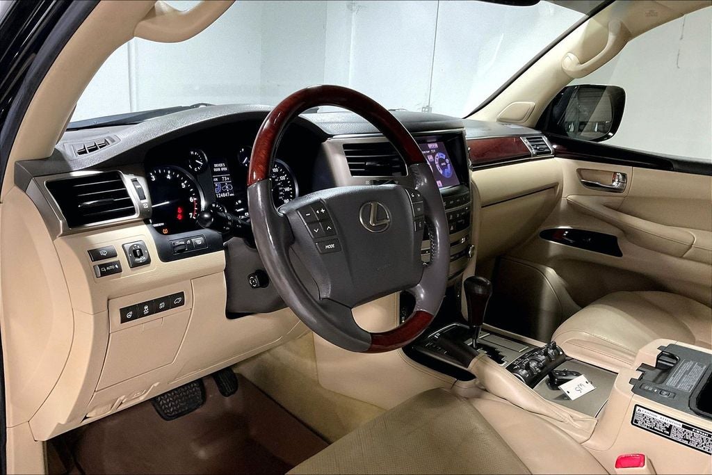 2013 Lexus LX 570 570