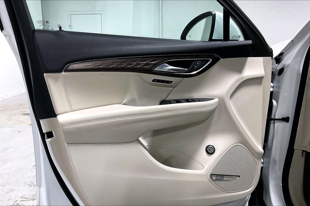 2022 Buick Envision FWD Avenir