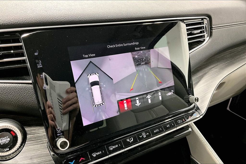 2024 Jeep Wagoneer L Series III 4x4