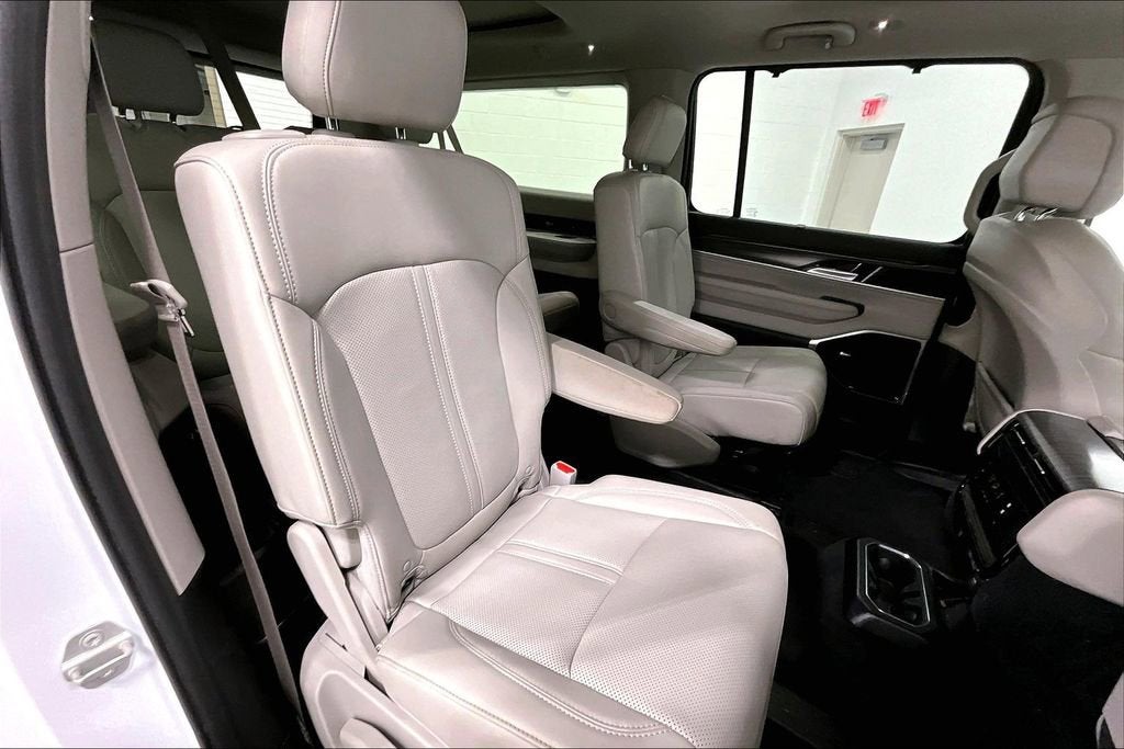 2024 Jeep Wagoneer L Series III 4x4