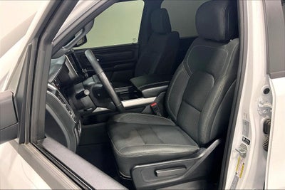 2025 RAM 1500 Tradesman Crew Cab 4x4 5'7" Box
