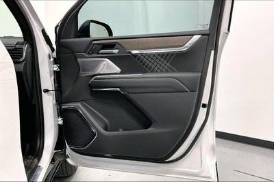 2025 GMC Acadia Denali