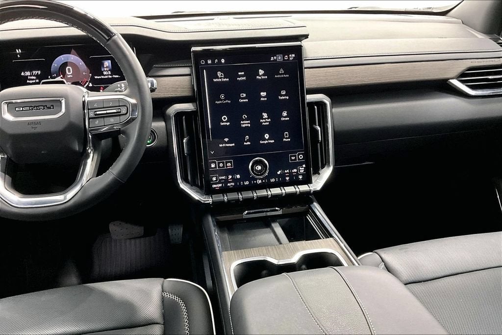 2025 GMC Acadia Denali