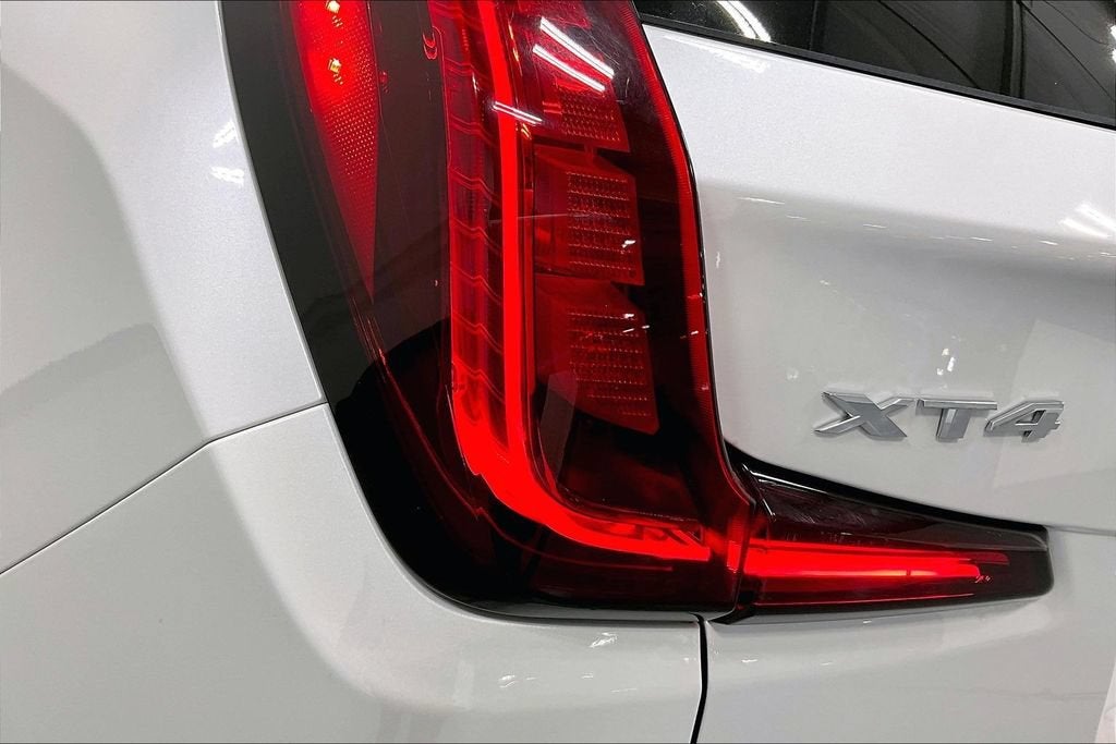 2023 Cadillac XT4 AWD Premium Luxury