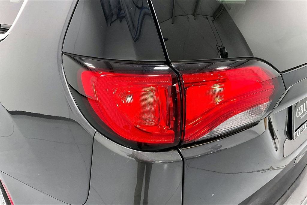 2021 Chrysler Voyager LX