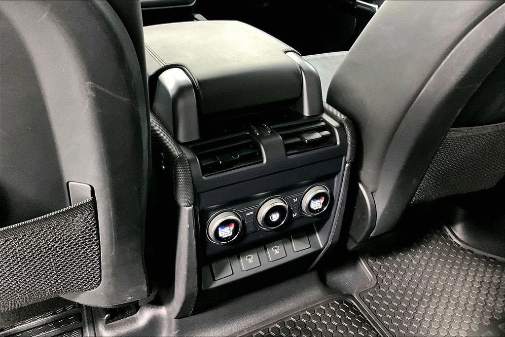 2024 Land Rover Defender Carpathian Edition