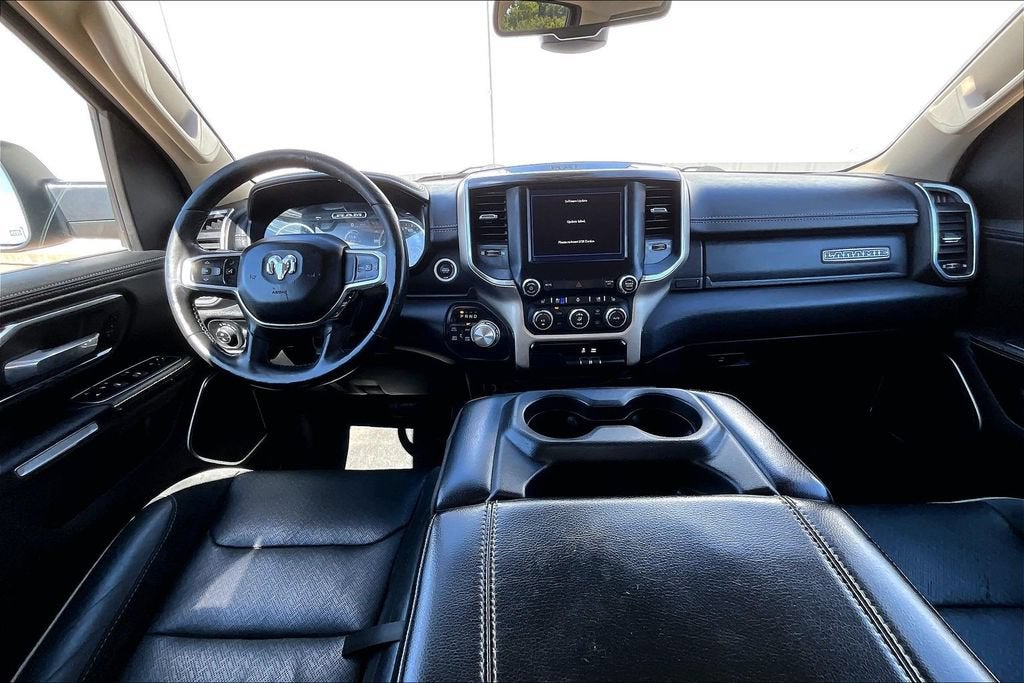 2019 RAM 1500 Laramie Crew Cab 4x4 5'7" Box