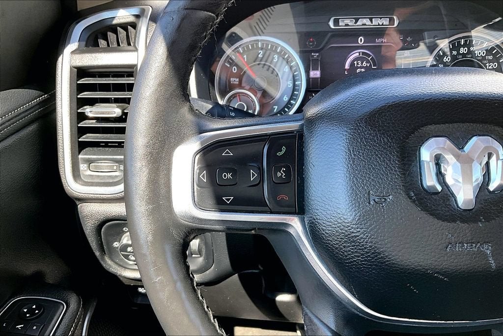 2019 RAM 1500 Laramie Crew Cab 4x4 5'7" Box