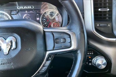 2019 RAM 1500 Laramie Crew Cab 4x4 5'7" Box