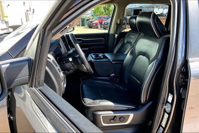2019 RAM 1500 Laramie Crew Cab 4x4 5'7" Box