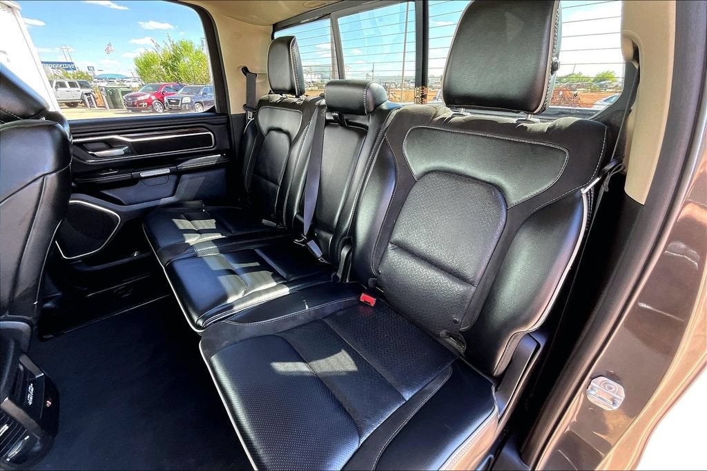 2019 RAM 1500 Laramie Crew Cab 4x4 5'7" Box