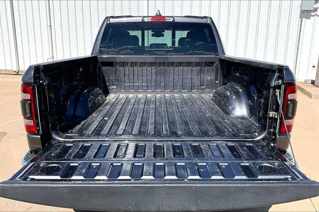 2019 RAM 1500 Laramie Crew Cab 4x4 5'7" Box