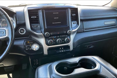2019 RAM 1500 Laramie Crew Cab 4x4 5'7" Box