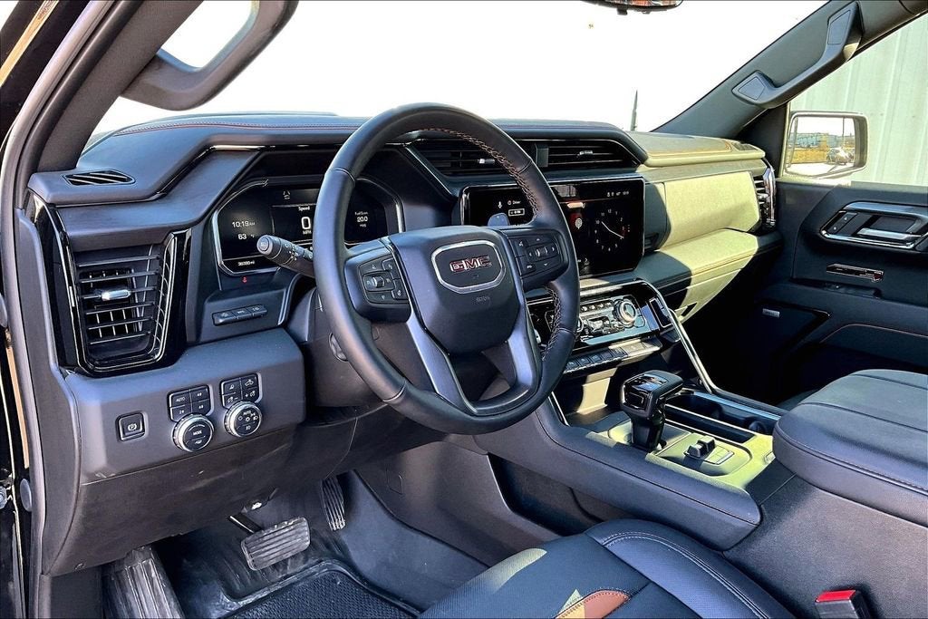 2025 GMC Sierra 1500 AT4